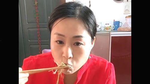 娱乐吃瓜酱有没有东北人,东北人在娱乐吃瓜酱中的独特风采